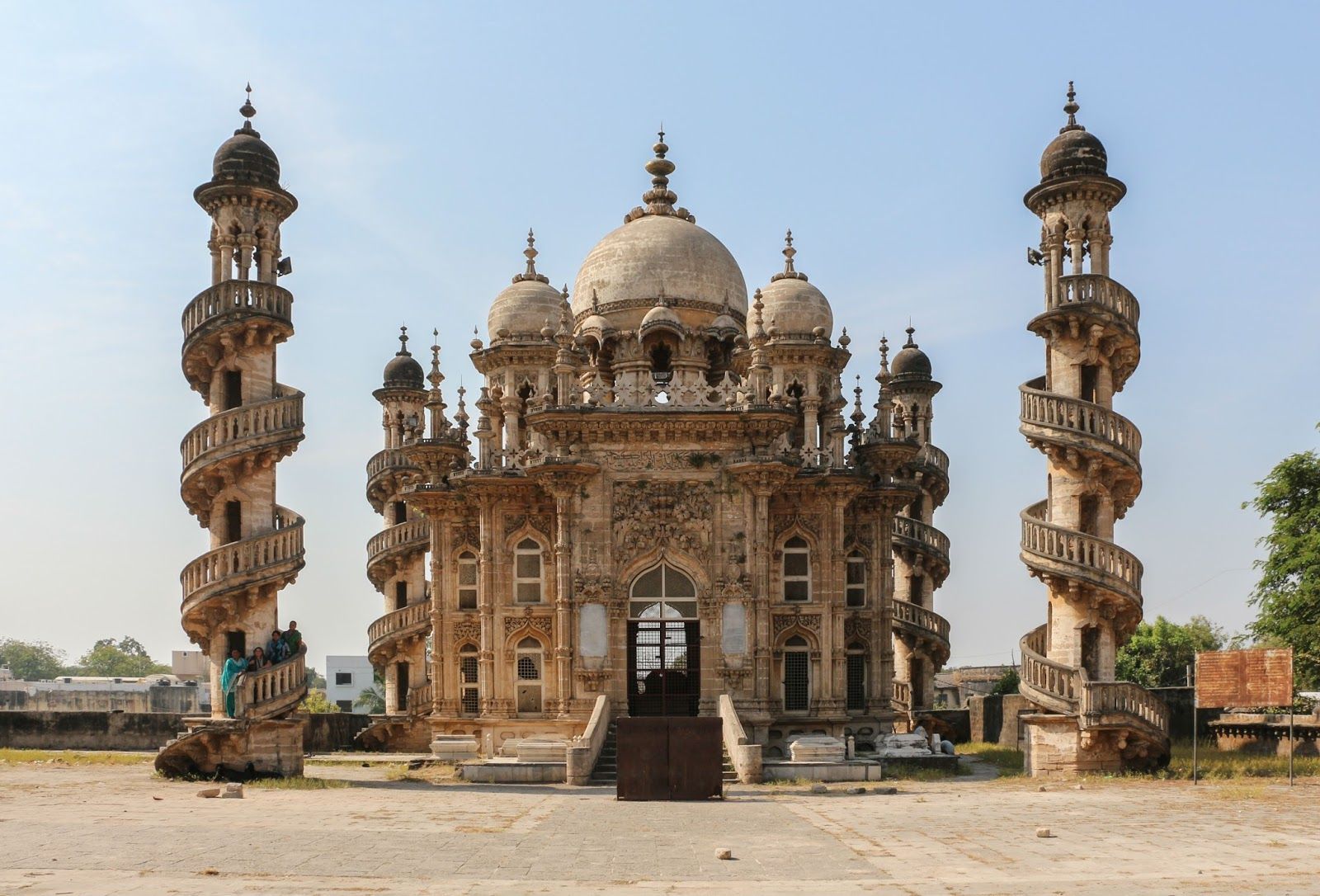Gujarat Tourism: A Journey Through Culture, Heritage, and Nature